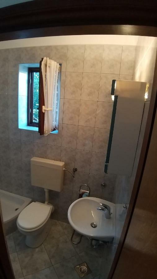 Apartmani Ante Jasenice  Exteriör bild